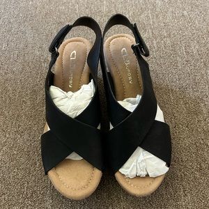 NWT CL BY CHINESE LAUNDRY wedges